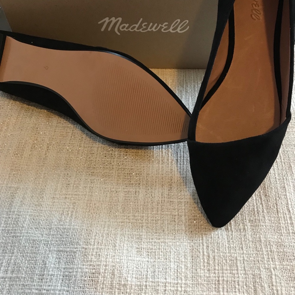 Madewell The Mira Flat in Suede